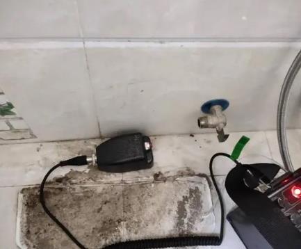 广南屋顶漏水维修公司分享下卫生间漏水的危害及解决方法